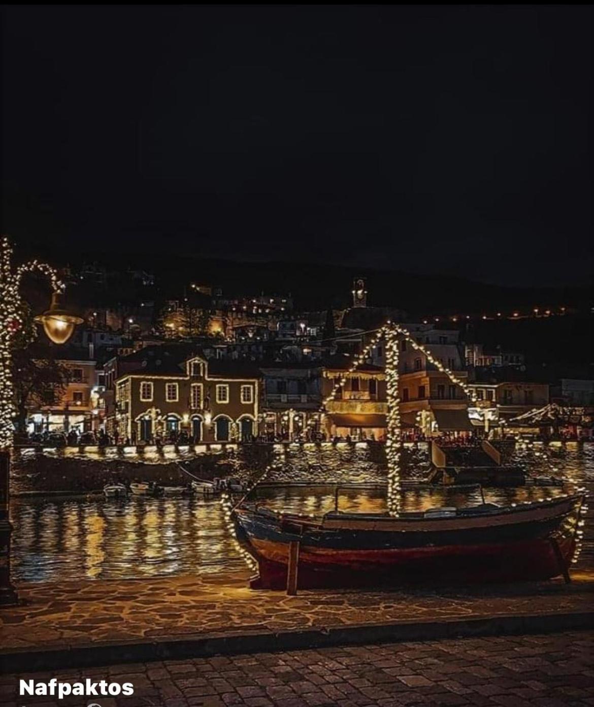Nafpaktos-Luxury Suite 外观 照片